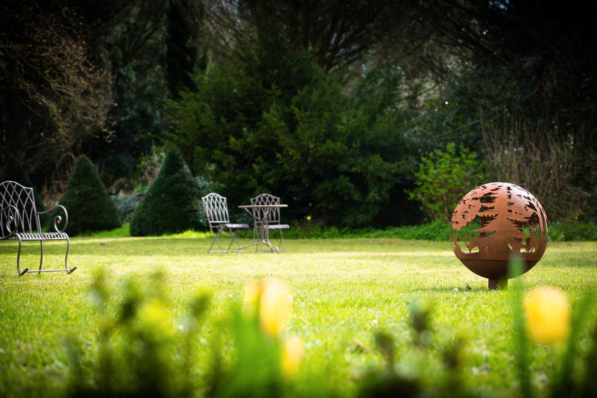 Domaine De La Briouse Bed & Breakfast Sanxay Екстериор снимка